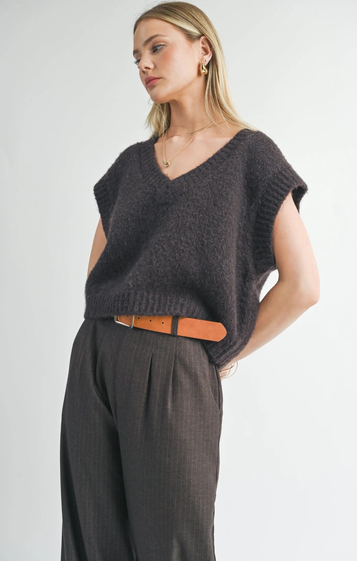 Peyton Oversized V Neck Sweater Vest | Chocolate