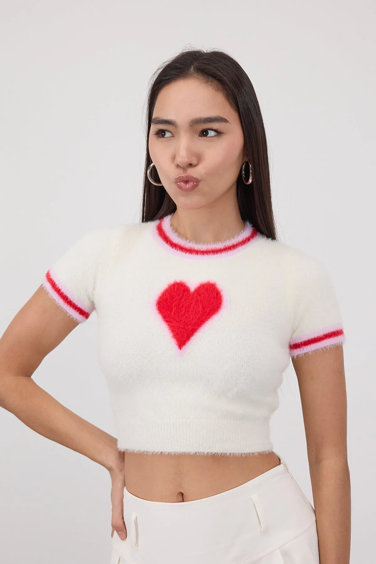 Soft Textured Heart Crop Knitwear Sweater