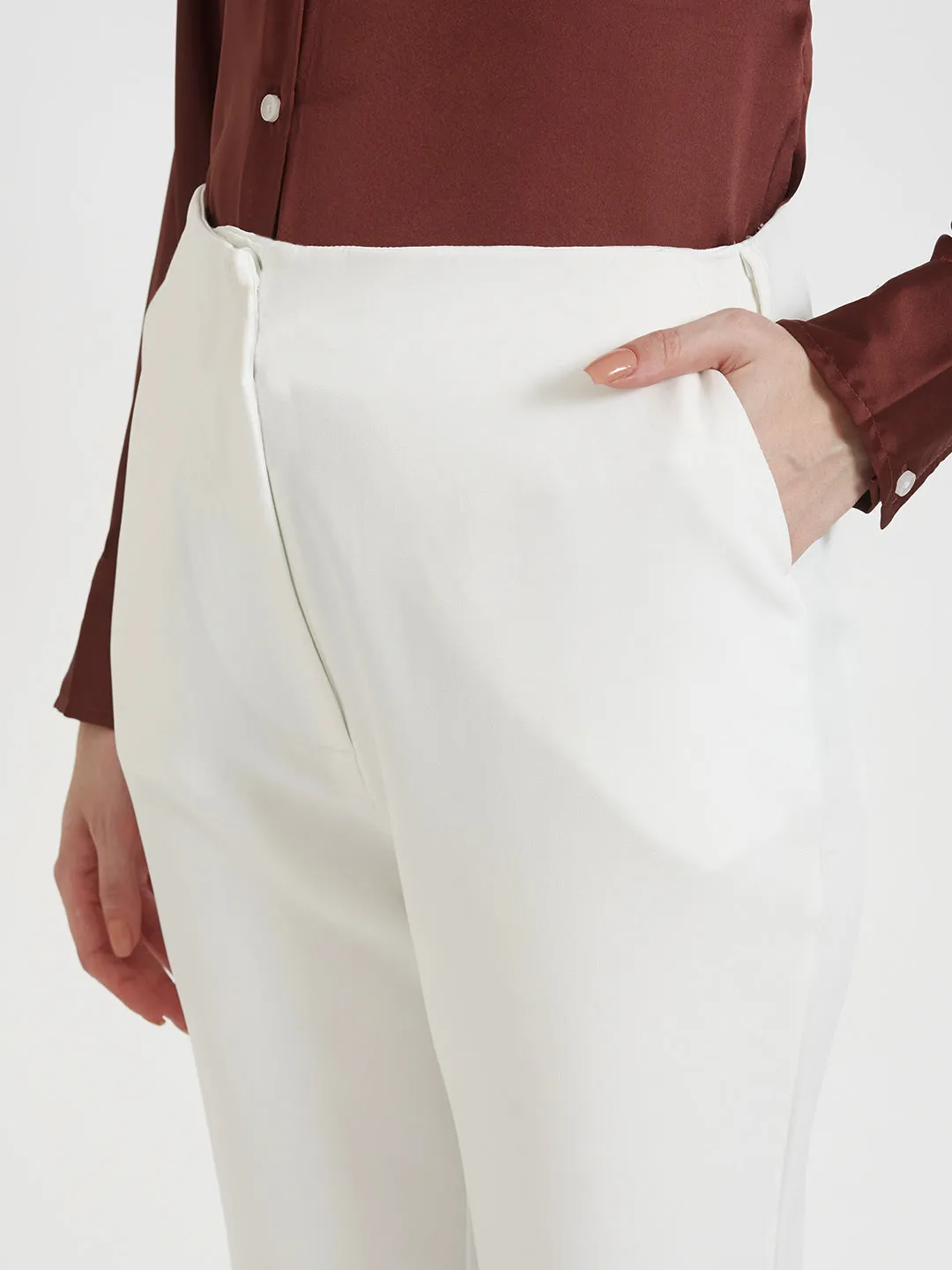 Women'S Luxury Banana Crepe Off White Flared Trouser Slash Pocket